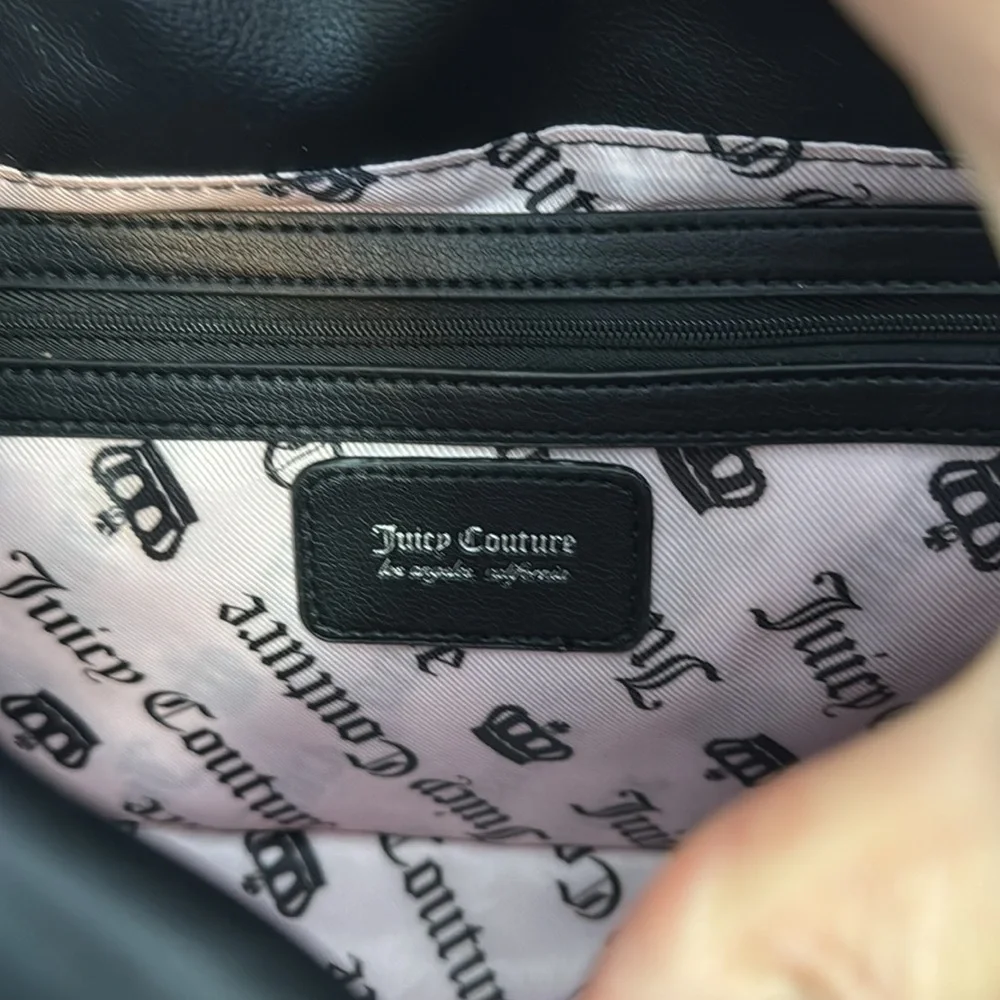 Juicy Couture Black Messenger Bag - Picture 5 of 6